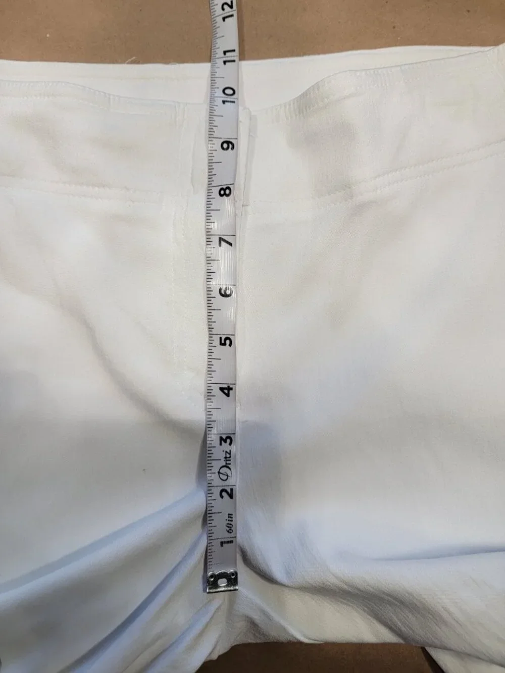 IZOD Golf Size 8 White Stretch Capri Pants